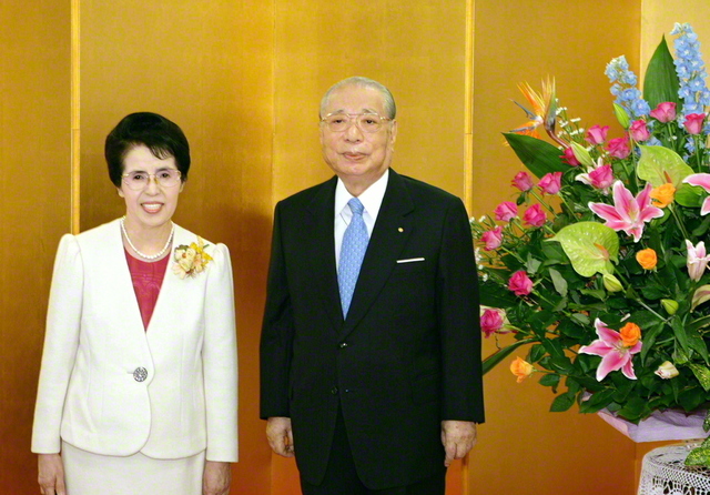 創価学会 池田名誉会長ご夫妻のイラスト