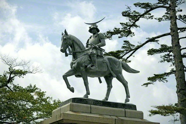 御義口伝／上／下 第168回：まっすぐ走らない欠陥車問題再び 【カーマニア人間国宝