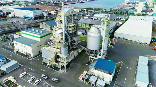 八戸バイオマス発電所。株式会社UPDATERと契約する再生可能エネルギーの発電所の中から、消費者は自由に選ぶことができる。　写真提供＝株式会社UPDATER