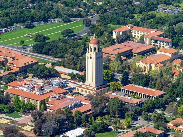 アグネスさんが学んだアメリカの名門スタンフォード大学のキャンパス　©アフロ