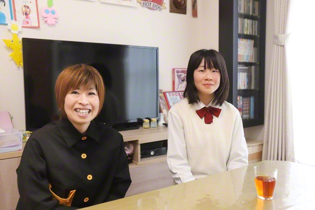 伊藤羽湖㊨と母・恵子さん