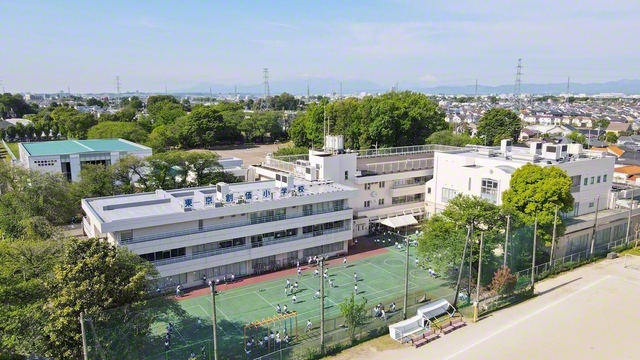 東京創価小学校（小平市・国分寺市）の校舎