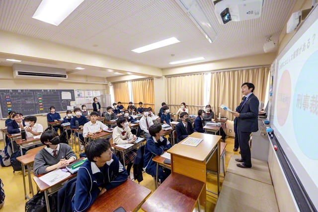 創価学園・創価大学を卒業した弁護士たちによる社会の特別授業（2024年11月）