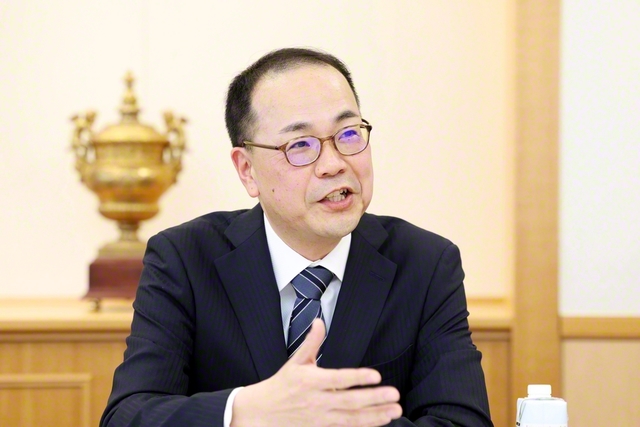 井手教授