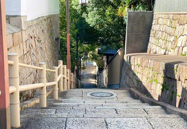 多くの文学者に愛された口縄坂
