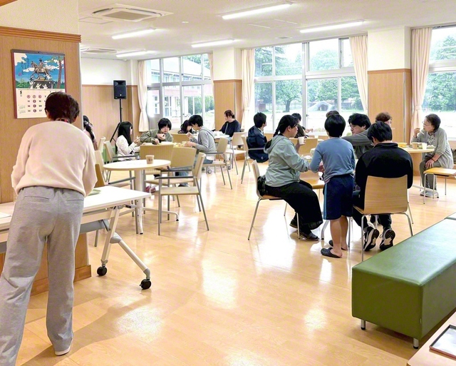地域の高齢者や子どもたちの笑顔が広がる「なないろキッチン」