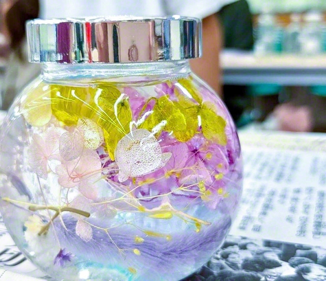 皆で作成したハーバリウム