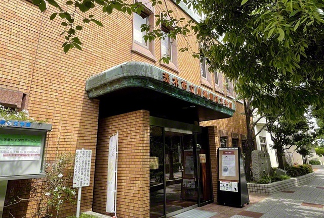 8月は夏休み企画「川端康成って知ってる？」を開催