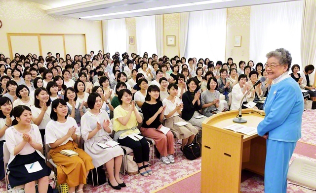 北京大学に中国初の池田思想の研究会を立ち上げた賈蕙萱(かけいけん)博士。池田先生の哲学をさらに広めていきたいと語った(18年9月)