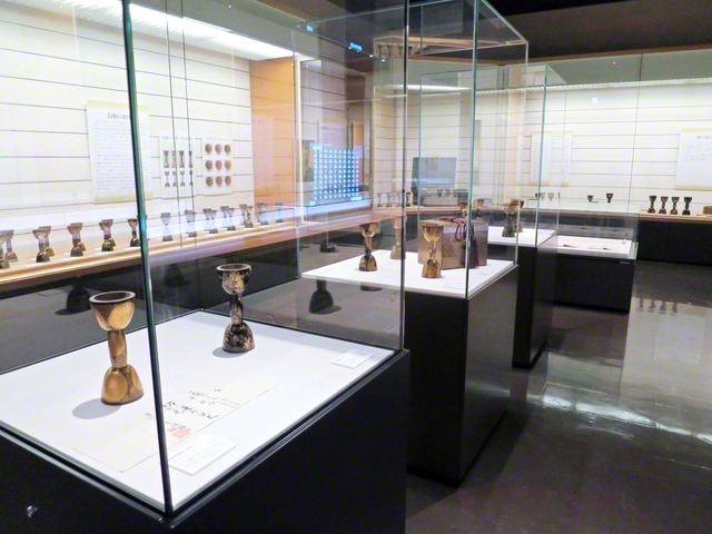 国立歴史民俗博物館（千葉県佐倉市）の特集展示「生田コレクション　鼓胴」では、同館が所蔵する「生田コレクション」の鼓胴など約100点の貴重な資料を紹介している