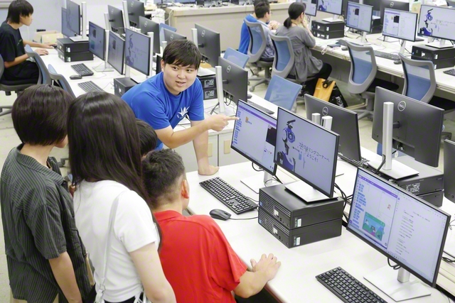 理工学部で行われたプログラミング体験