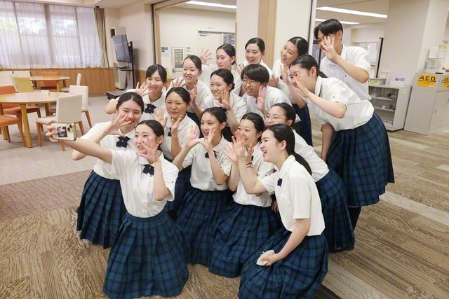 全国大会の直前には、東西の交流が行われ、互いにエールを送り合った