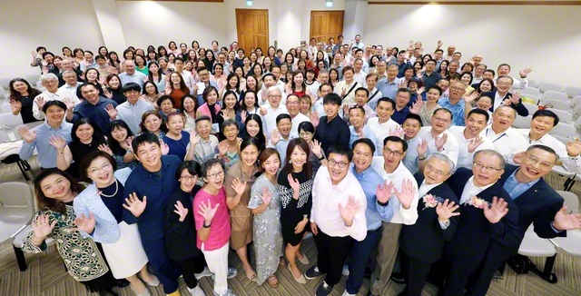 代表幹部会の中継会場に参加した友が朗らかに（同）