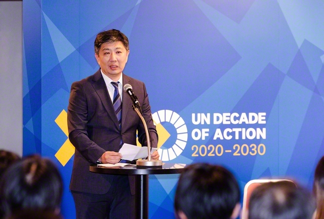 講評を寄せた駐日カザフスタン共和国大使館のアンヴァル・ミルザティラエフ参事官（同）