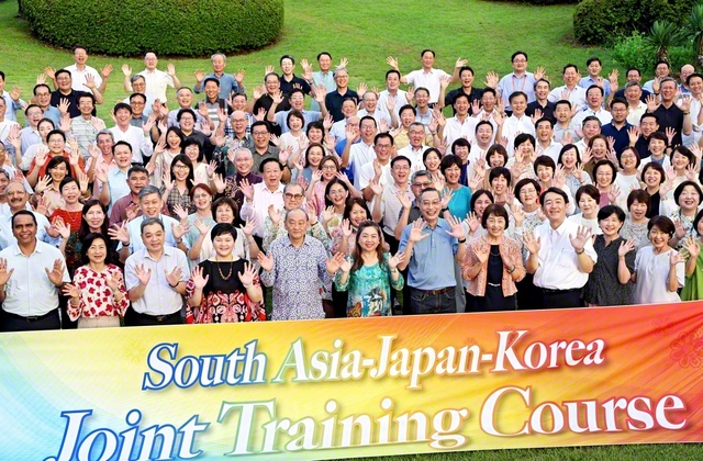 アジアから世界へ平和と幸福のスクラムを！――済州韓日友好研修センターに集ったインド、タイ、マレーシア、シンガポール、韓国、日本の友が誓いを胸に（8月16日）