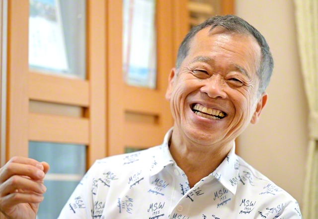 柄付きのシャツが似合う森さん