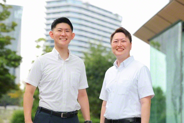森薗学生部長㊧と新任の福島書記長。「従藍而青」の誇りを胸に、先駆の拡大に挑みゆく