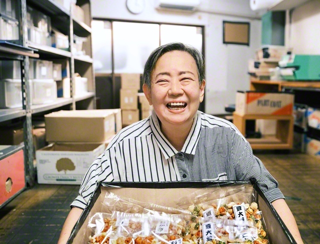 「今の自分が一番好きで、一番幸せ」と、まり子さん。「衆生所遊楽」を実感する