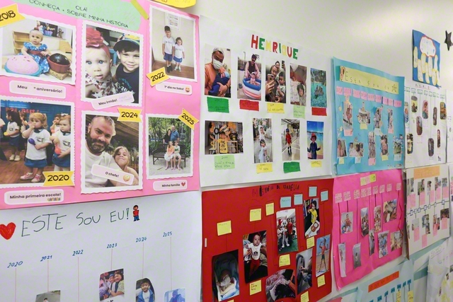 保護者に協力を仰いで、学園生の「生い立ち」を伝える写真を校内に掲示している