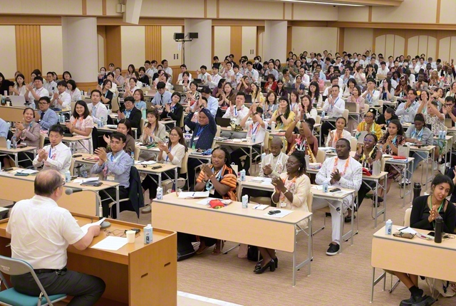 「センセイ」と共に！――師弟の魂みなぎるSGI青年研修会（4日、都内で）