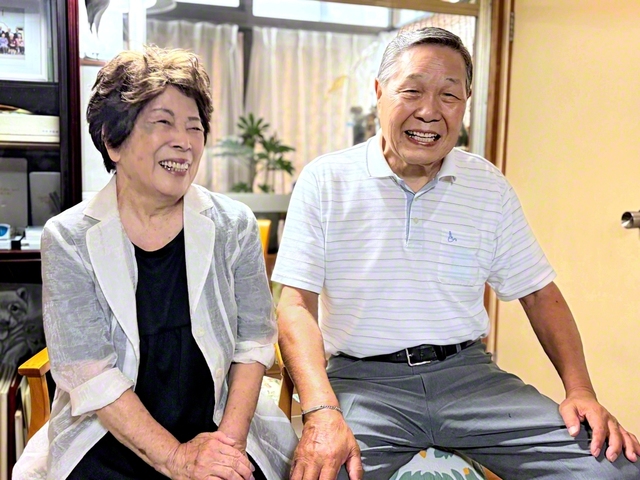 西田カズエさん㊧と夫の幸雄さん。多くの困難を夫妻で乗り越えてきた