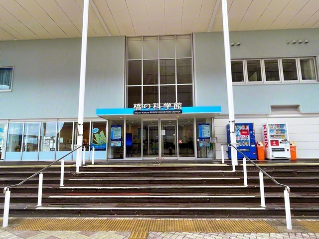 科学館内では、日本の橋の技術を展示