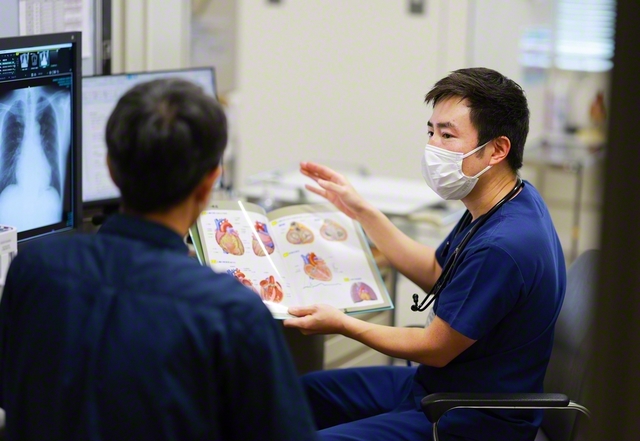 「納得いただくまで話を伺います」。患者との対話を大事に診察に臨む