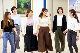 学会活動って楽しい！――仲良く励まし合いながら、生き生きと進む久留米栄光圏の華陽姉妹