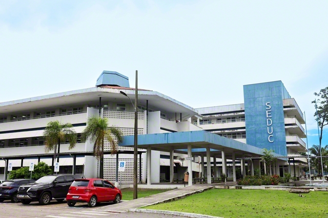 パラー州の教育局本部