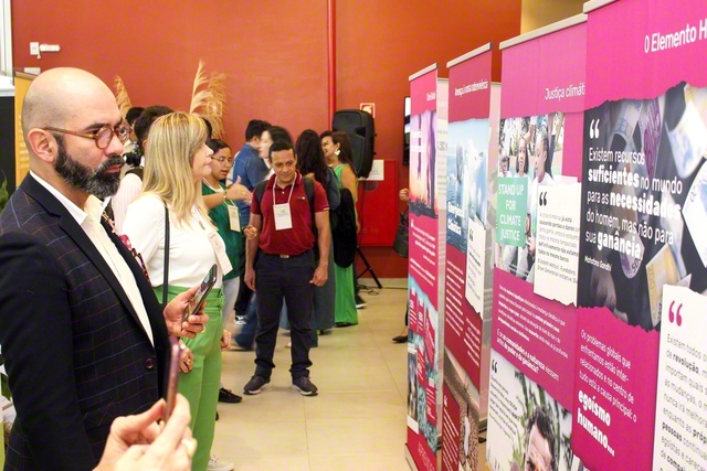 昨年6月、パラー州教育局本部で開かれた環境展示「希望と行動の種子」