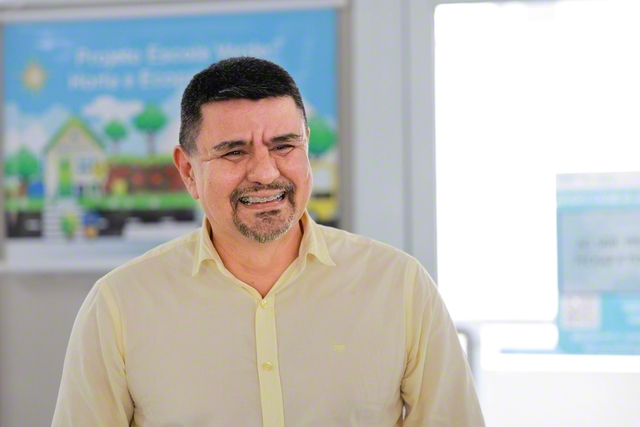 パラー州教育局の中心者の一人である、環境教育コーディネーターのマウロ・タバレスさん。「ヴェラさんが教育局に来てくれたことで、環境教育の新たな展開・新たな広がりが生まれました」と語る
