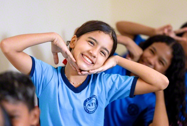 カメラを向けると笑顔でポーズを取ってくれた