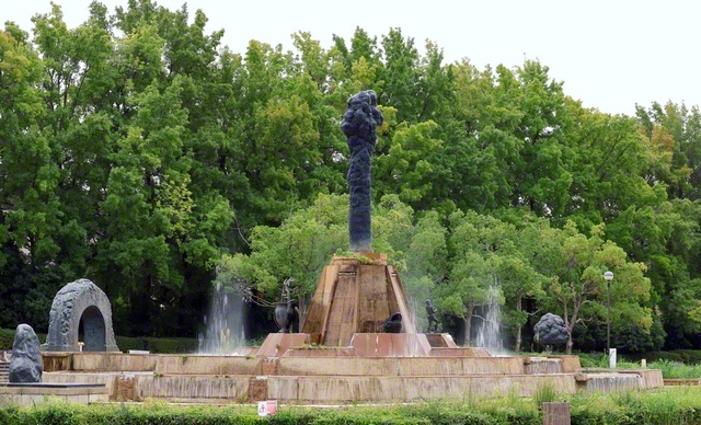 大阪府豊中市の服部緑地。自然豊かな環境で、スポーツや憩い、イベントなど、府民のレクリエーション拠点となっている