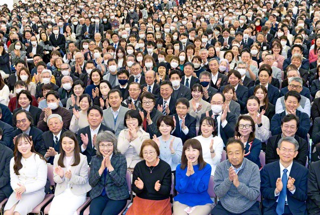 「職場こそ人間革命の本舞台」と奮闘する社会部の友(2月、東京で)