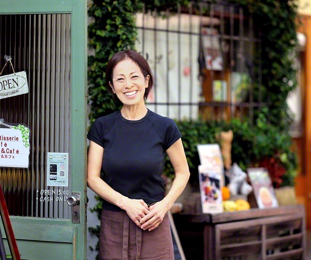 爽やかな秋の風に、今西さんの声が重なる。「さすがやなって言ってもらえる人生でありたい」。店の外観と内装も自ら手がけた