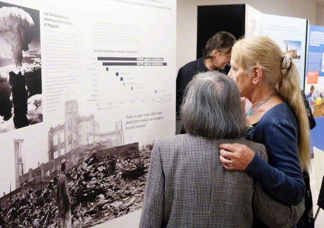 平和な未来を共に！――ベルギー文化会館で開かれた「核兵器なき世界への連帯」展