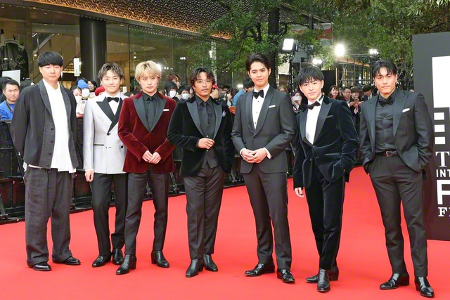 「GENERATIONS:The　Documentary」
監督:松永大司
出演:GENERATIONS