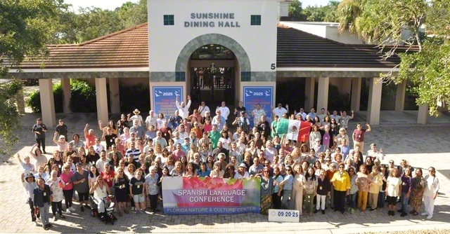 スペイン語系メンバーの研修会。ストラウス理事長の担当で、質疑応答も活発に行われた