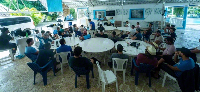 ドミニカ共和国男子部が求道の研修会（サンアントニオデゲラ市で）