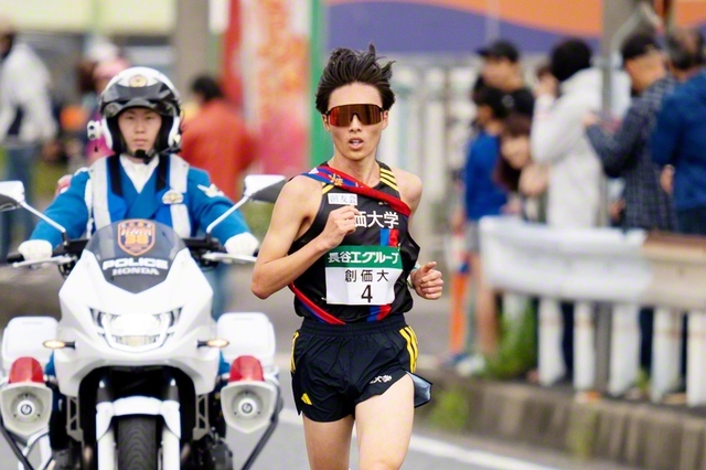 5区のルーキー・衣川選手が、初の伊勢路をさっそうと駆ける