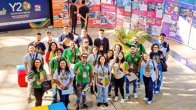 COP30の開催地となるブラジルのベレンで、昨年6月に行われたY20サミット（主要20カ国・地域の青年による国際会議）の準備イベント。ブラジルSGI青年部やアマゾン創価研究所の代表も参加し、気候変動をはじめとする地球的な課題が議論された