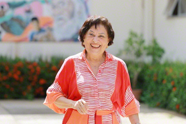 マリア・ルデタナ・アラウジョ教授