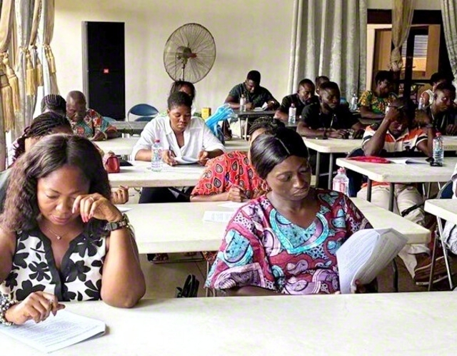 求道の心に満ちたアフリカの教学実力試験（ガーナ）