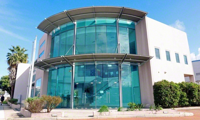 広布の宝城と輝く西オーストラリア会館。今月26日、開館20周年の佳節を迎える