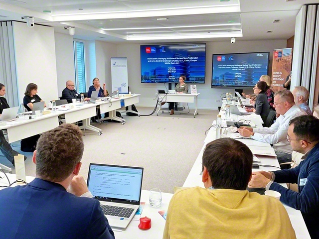 戸田記念国際平和研究所とCCDPによるワークショップ。“核の未来”を巡り、活発な議論を交わした（10月30日、スイス・ジュネーブで）