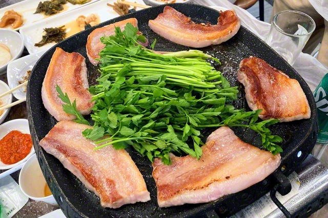 ミナリサムギョプサル