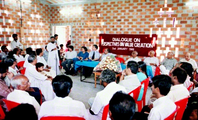 インド・ケララ州にある「池田価値創造センター」。開所は2002年の池田先生の誕生日である1月2日。博士は語った。「世界中に生命の尊さのメッセージを伝える連帯を築いていかなければなりません。私たちが目指すのは、人間の生命の価値、理想の価値、思想の価値、希望の価値の宣揚に努める人々の連帯であります」（2002年1月2日）