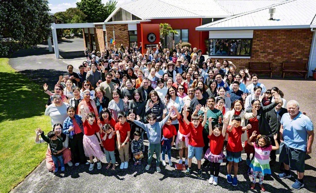 信仰の歓喜に満ちたニュージーランドの同志（2日、ニュージーランド文化会館で）