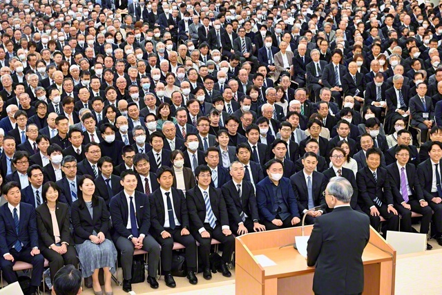 全国の代表が参加し行われた専門部の総会。師子王の心を燃やし、さらなる飛躍を誓い合った（東京戸田記念講堂で）