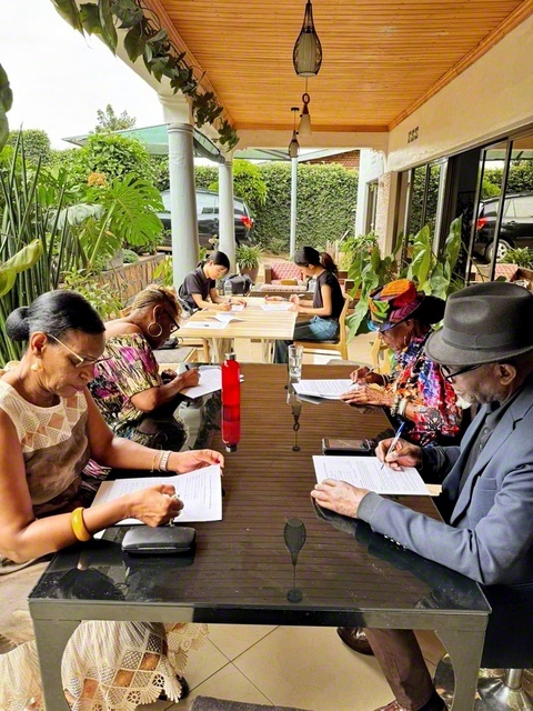 東アフリカのルワンダで行われた教学実力試験（11月）